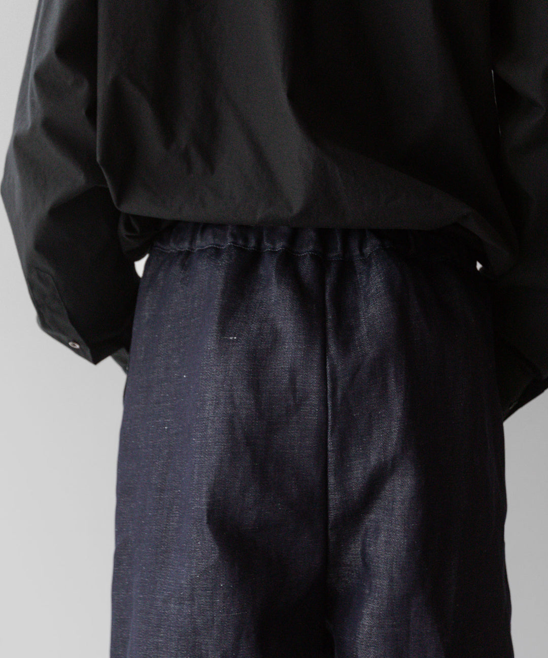 INTÉRIM - インテリムのLINEN DENIM TAPERED EASY PANTS - NAVY公式通販サイトsession福岡セレクトショップ