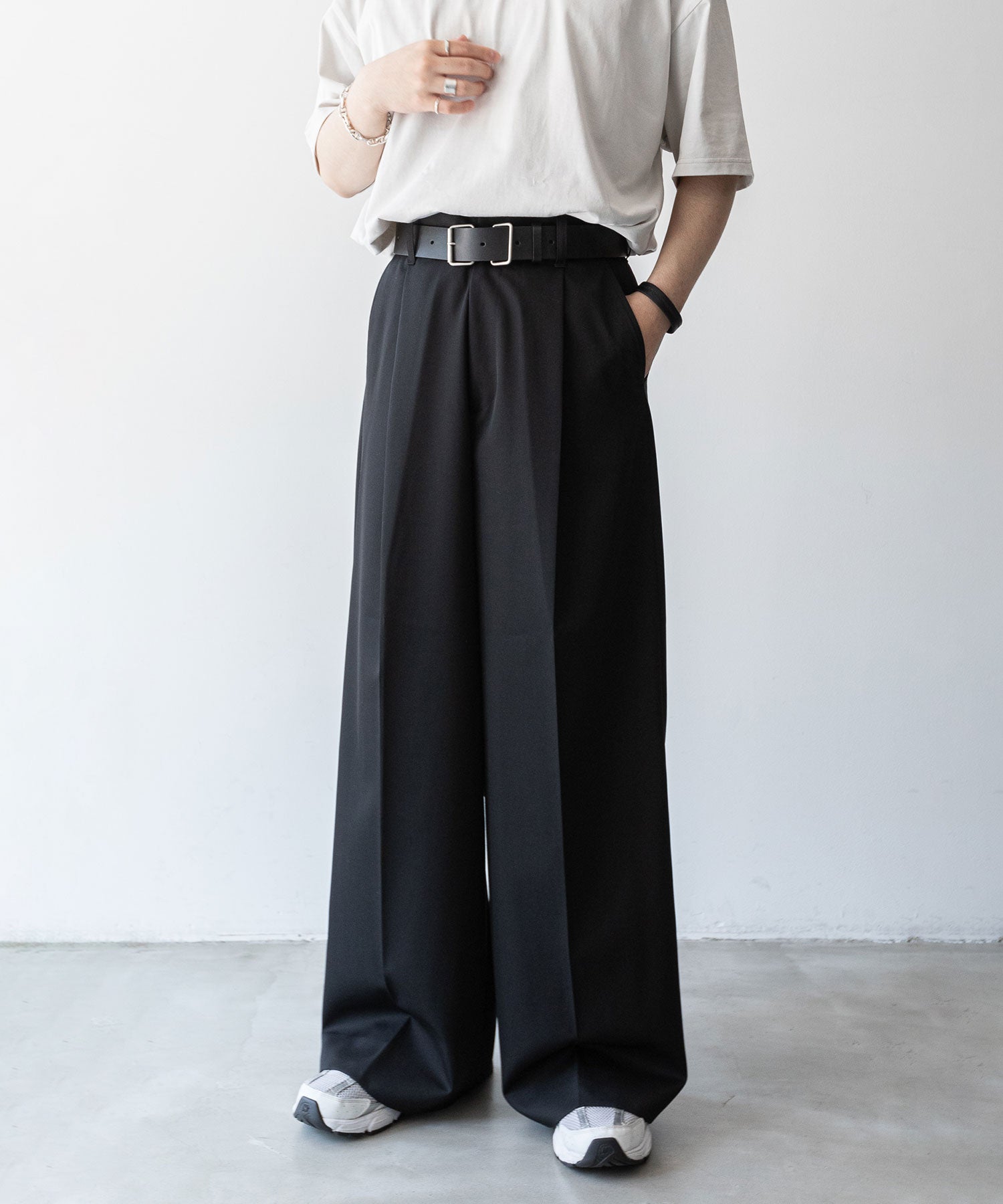 stein / Extra Wide Trousers black S