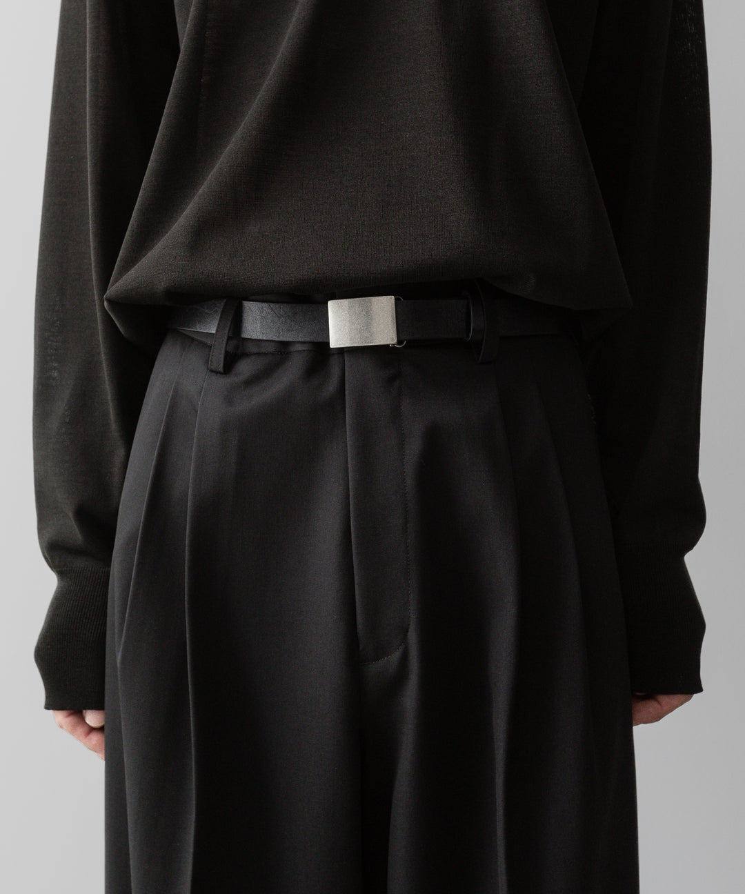 ssstein(シュタイン)の24AWコレクション LONG WIDE TROUSERS (2/90 WOOL GABARDINE) - DARK CHARCOAL 公式通販サイトsession福岡セレクトショップ