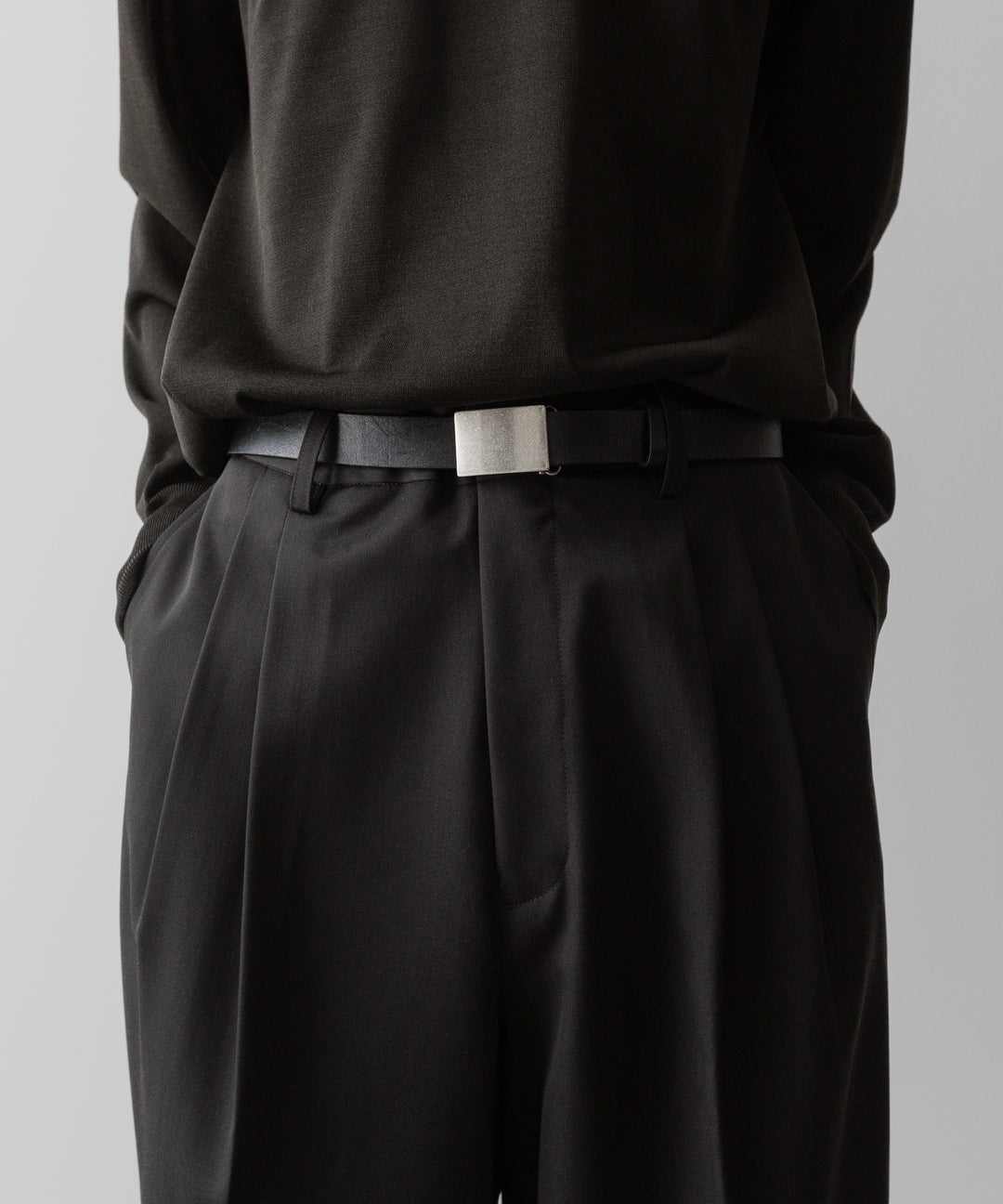 ssstein(シュタイン)の24AWコレクション LONG WIDE TROUSERS (2/90 WOOL GABARDINE) - DARK CHARCOAL 公式通販サイトsession福岡セレクトショップ