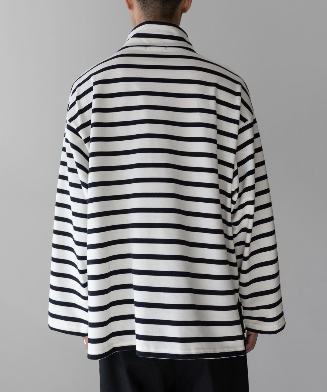 【INTÉRIM】インテリムのHYPER BIG SUVIN GIZA BASQUE HIGH NECK BORDER SHIRT - WHITE × NAVY sessionセッション福岡セレクトショップ 公式通販サイト
