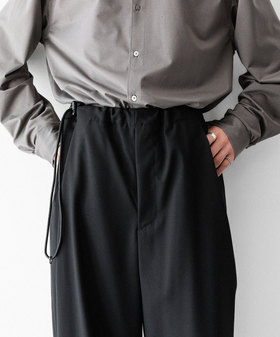 ANTHEM A-アンセムエーのWASHABLE WOOL NO-BRAINER PANTSのBLACK