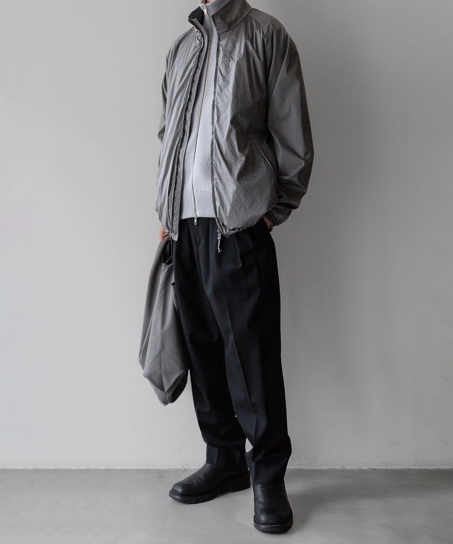 stein(シュタイン)の23AWコレクションOVERSIZED DRIVERS KNIT ZIP VESTのOFF GREY 公式通販サイトsession福岡セレクトショップ