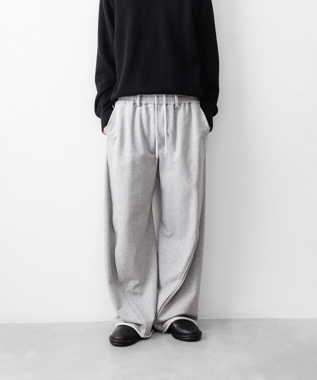 【KANEMASA PHIL.】36G HEATHER DRAPING PANTS - GRAY DYE