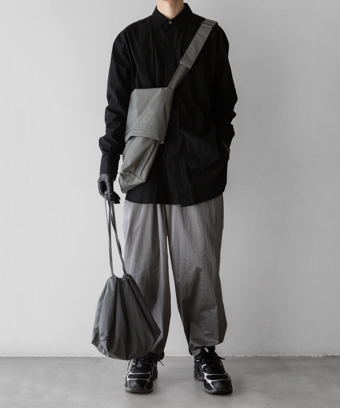stein(シュタイン)の23AWコレクションWINDBREAKER EASY TROUSERSのSILVER 公式通販サイトsession福岡セレクトショップ