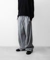 【KANEMASA PHIL.】36G HEATHER DRAPING PANTS - CHARCOAL DYE