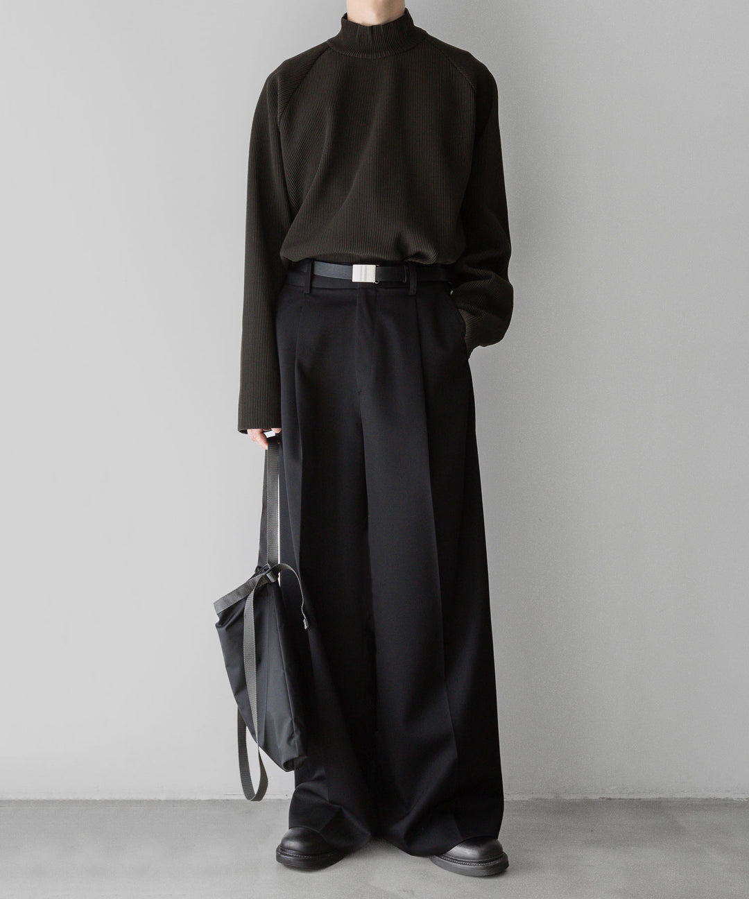 stein(シュタイン)の24SSコレクションEXTRA WIDE TROUSERS のBLACK sessionセッション福岡セレクトショップ 公式通販サイト