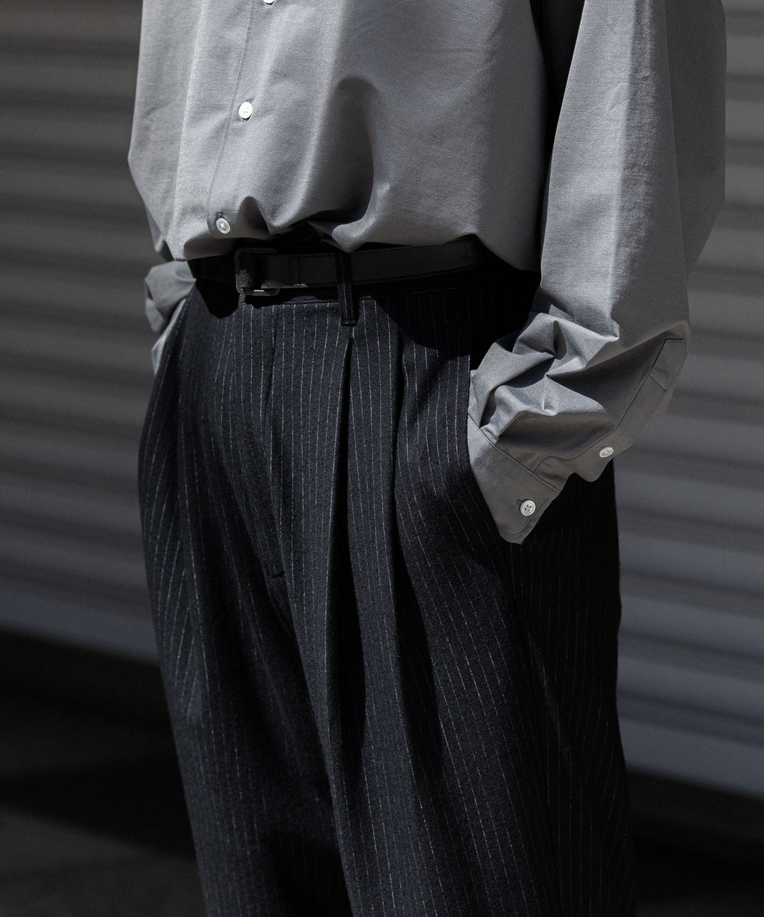 【KANEMASA PHIL.】HIGH GAUGE MILLED WOOL STRIPE EASY SLACKS - BLACK SP カネマサフィル sessionセッション福岡セレクトショップ 公式通販サイト