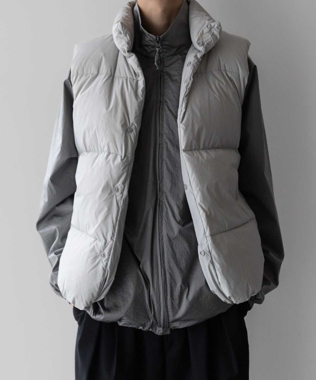 stein(シュタイン)の23AWコレクションWINDBREAKER STAND COLLAR JACKETのSILVER 公式通販サイトsession福岡セレクトショップ