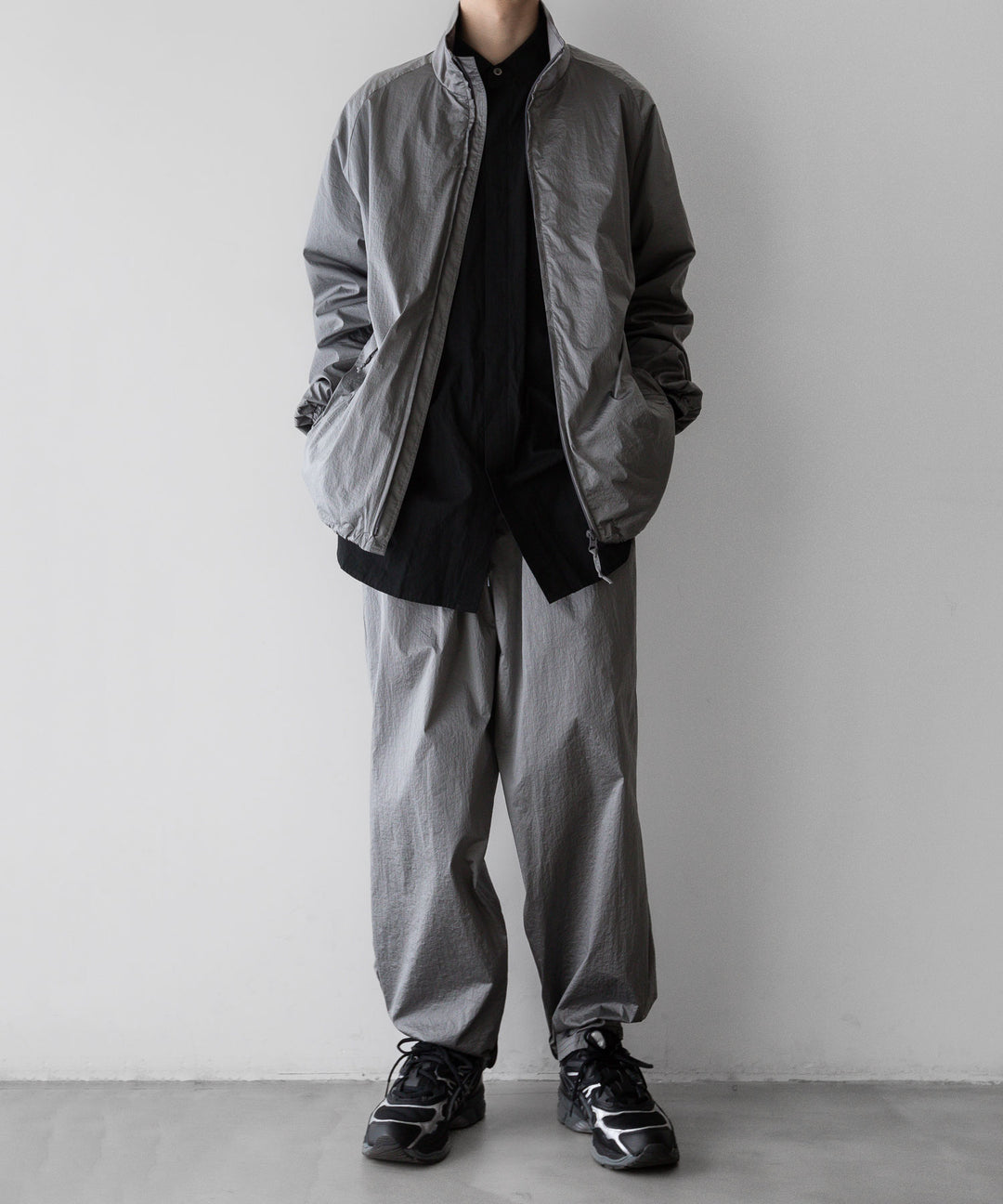 stein(シュタイン)の23AWコレクションWINDBREAKER STAND COLLAR JACKETのSILVER 公式通販サイトsession福岡セレクトショップ