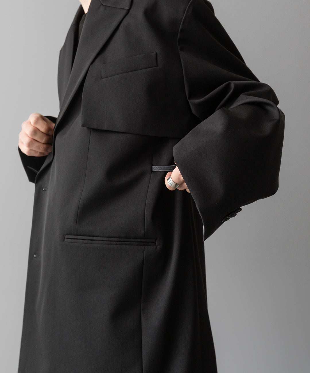 ssstein(シュタイン)の24AWコレクション OVERSIZED LAPELED COMBINATION JACKET - DARK CHARCOAL 公式通販サイトsession福岡セレクトショップ