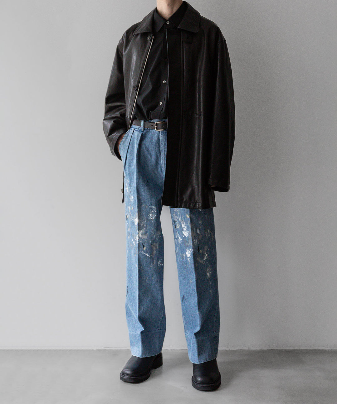 INTÉRIM - インテリムのMILK PAINT USED DENIM 2-TUCK STRAIGHT SLACKS - PU.NAVY公式通販サイトsession福岡セレクトショップ