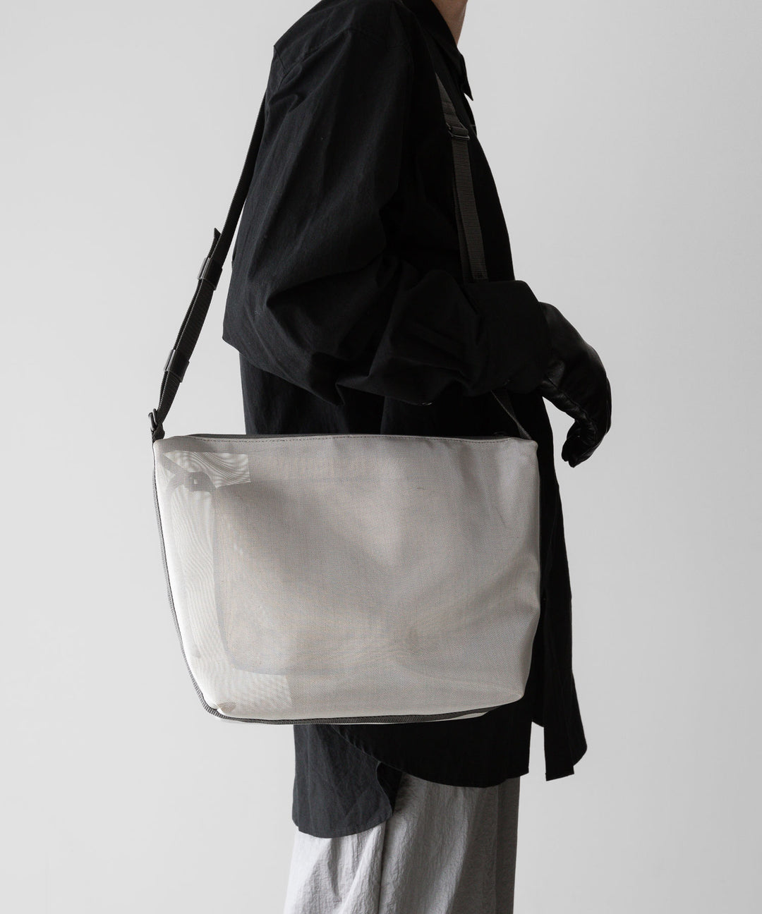 KaILI(カイリ)の24SSコレクションのIREKO POUCH METALLIC S/M SET - SILVER / GOLD sessionセッション福岡セレクトショップ 公式通販サイト