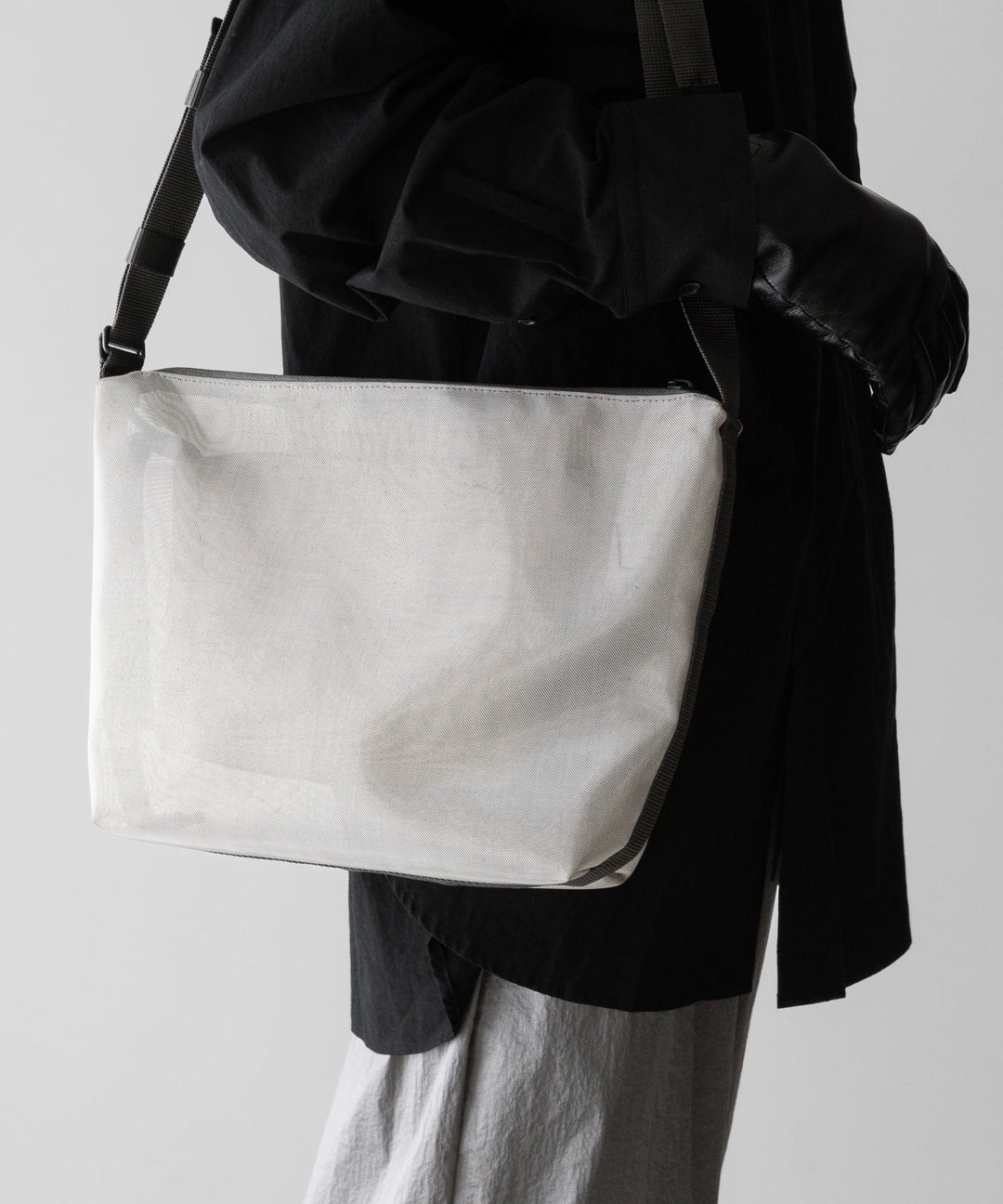 KaILI(カイリ)の24SSコレクションのIREKO POUCH METALLIC S/M SET - SILVER / GOLD sessionセッション福岡セレクトショップ 公式通販サイト
