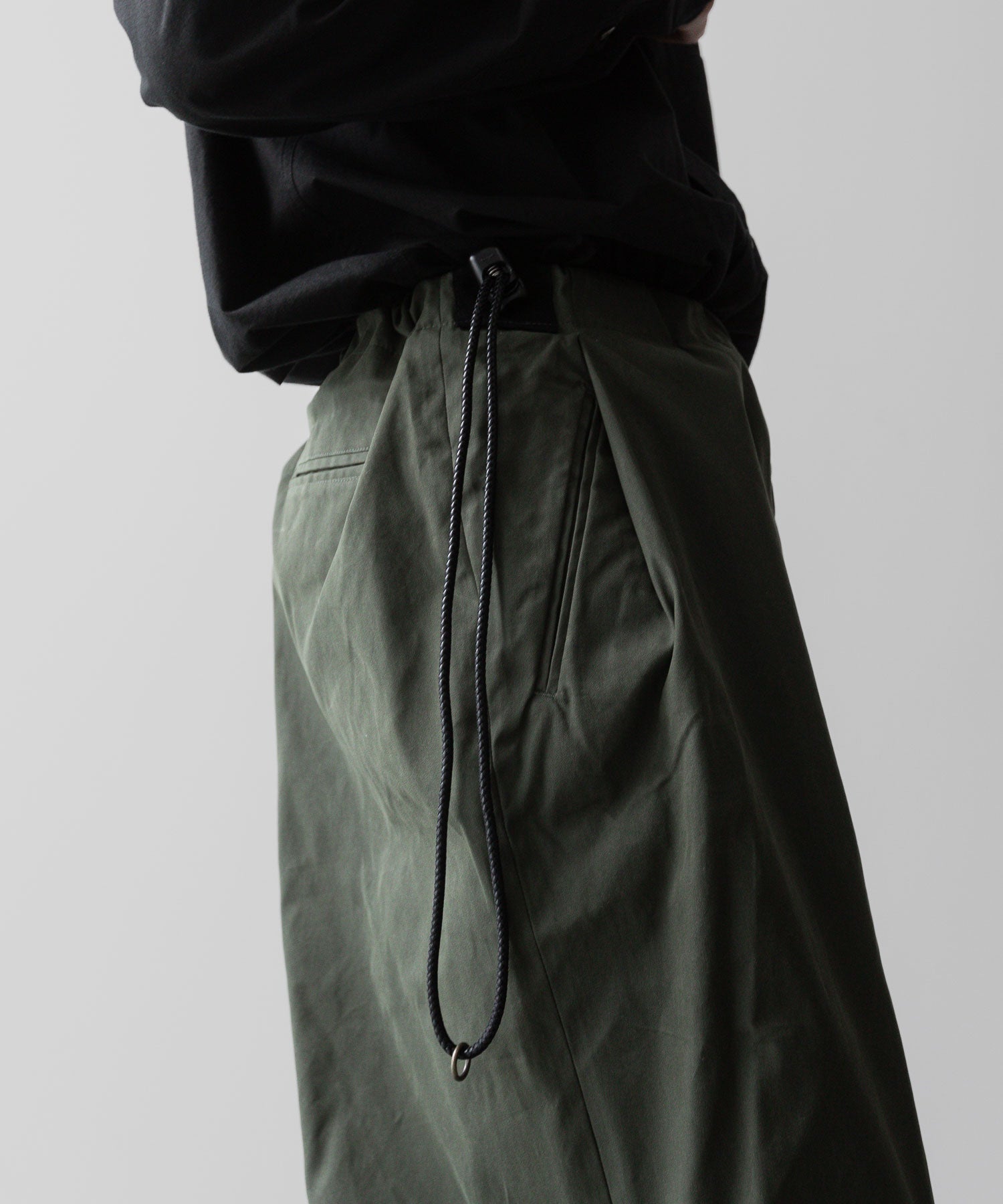 ANTHEM Aアンセムエー のCOTTON TWILL NO-BRAINER PANTS - OLIVEの公式通販サイトsession福岡セレクトショップ