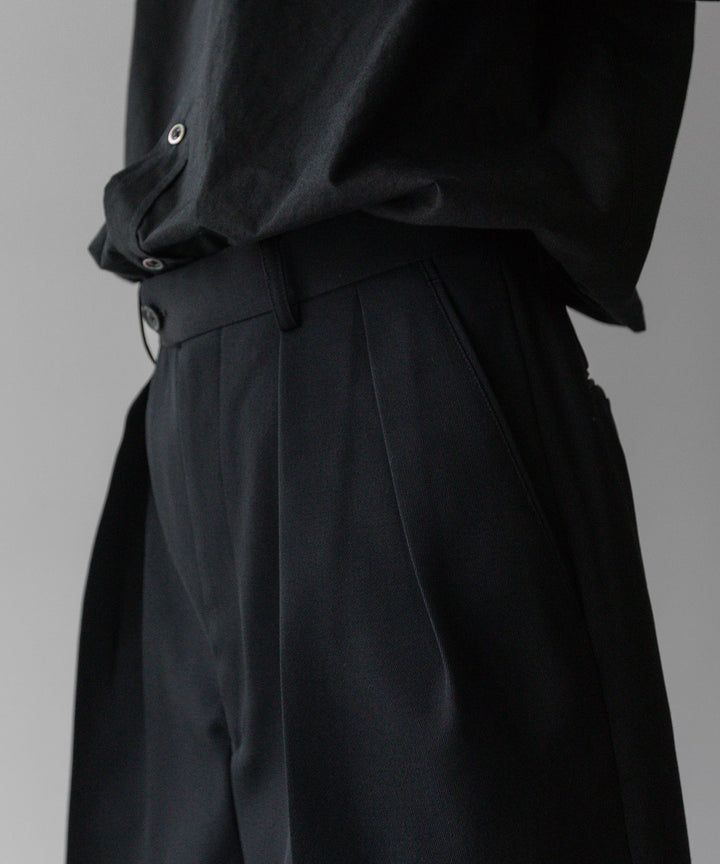INTÉRIM - インテリムのPURE BLACK WOOL GABARDINE WIDE SLACKS SHORTSの BLACK公式通販サイトsession福岡セレクトショップ