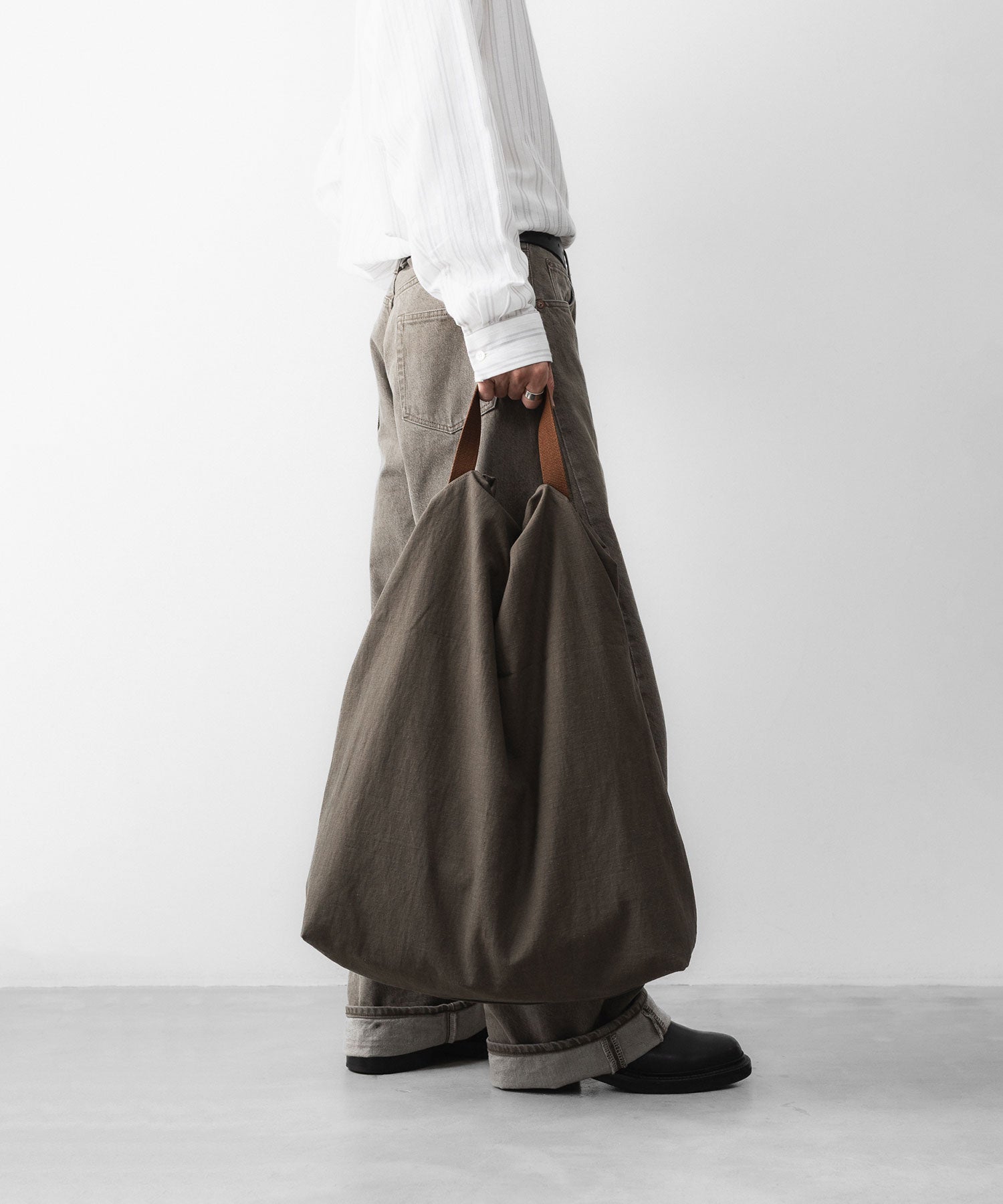 Kaili トランスフォームバッグ カーキ KaILI - カイリ】COTTON HEMP TRANSFORM BAG L - BROWN | 公式通販