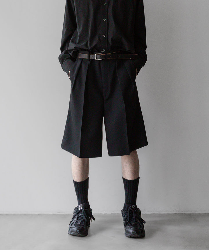 INTÉRIM - インテリムのPURE BLACK WOOL GABARDINE WIDE SLACKS SHORTSの BLACK公式通販サイトsession福岡セレクトショップ