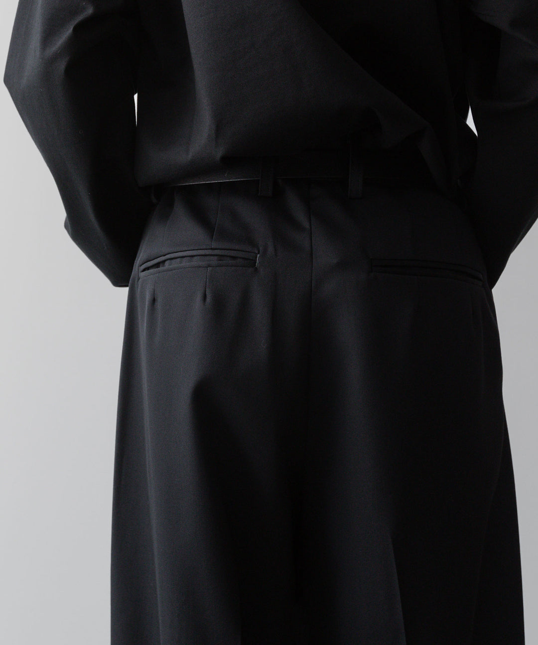 ssstein(シュタイン)の24AWコレクション LONG WIDE TROUSERS (2/90 WOOL GABARDINE) - BLACK 公式通販サイトsession福岡セレクトショップ