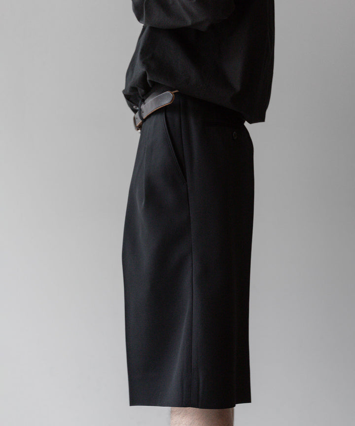 INTÉRIM - インテリムのPURE BLACK WOOL GABARDINE WIDE SLACKS SHORTSの BLACK公式通販サイトsession福岡セレクトショップ