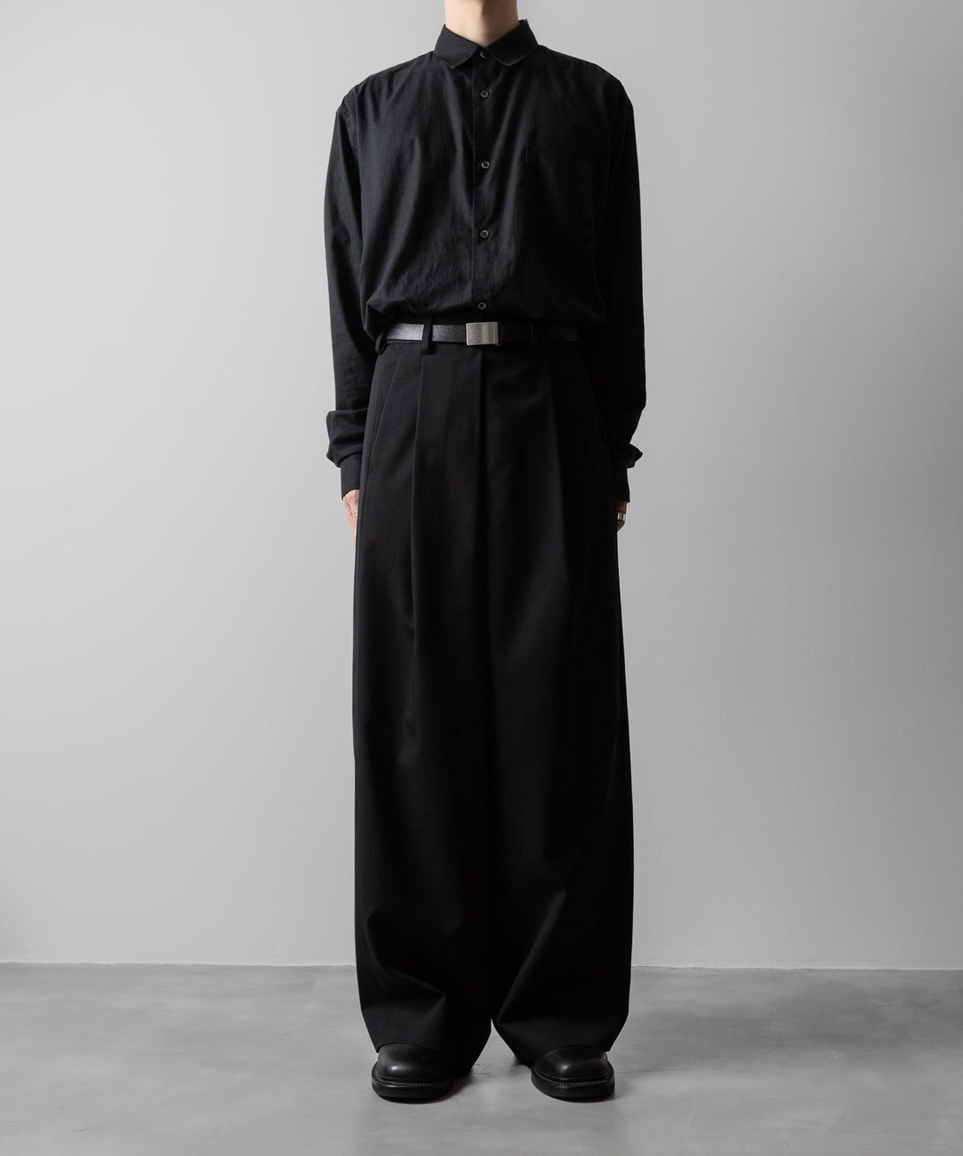 ssstein(シュタイン)のOVERTUCKED EXTRA WIDE TROUSERS(2/72 WOOL GABARDINE)の公式通販サイトsession福岡セレクトショップ