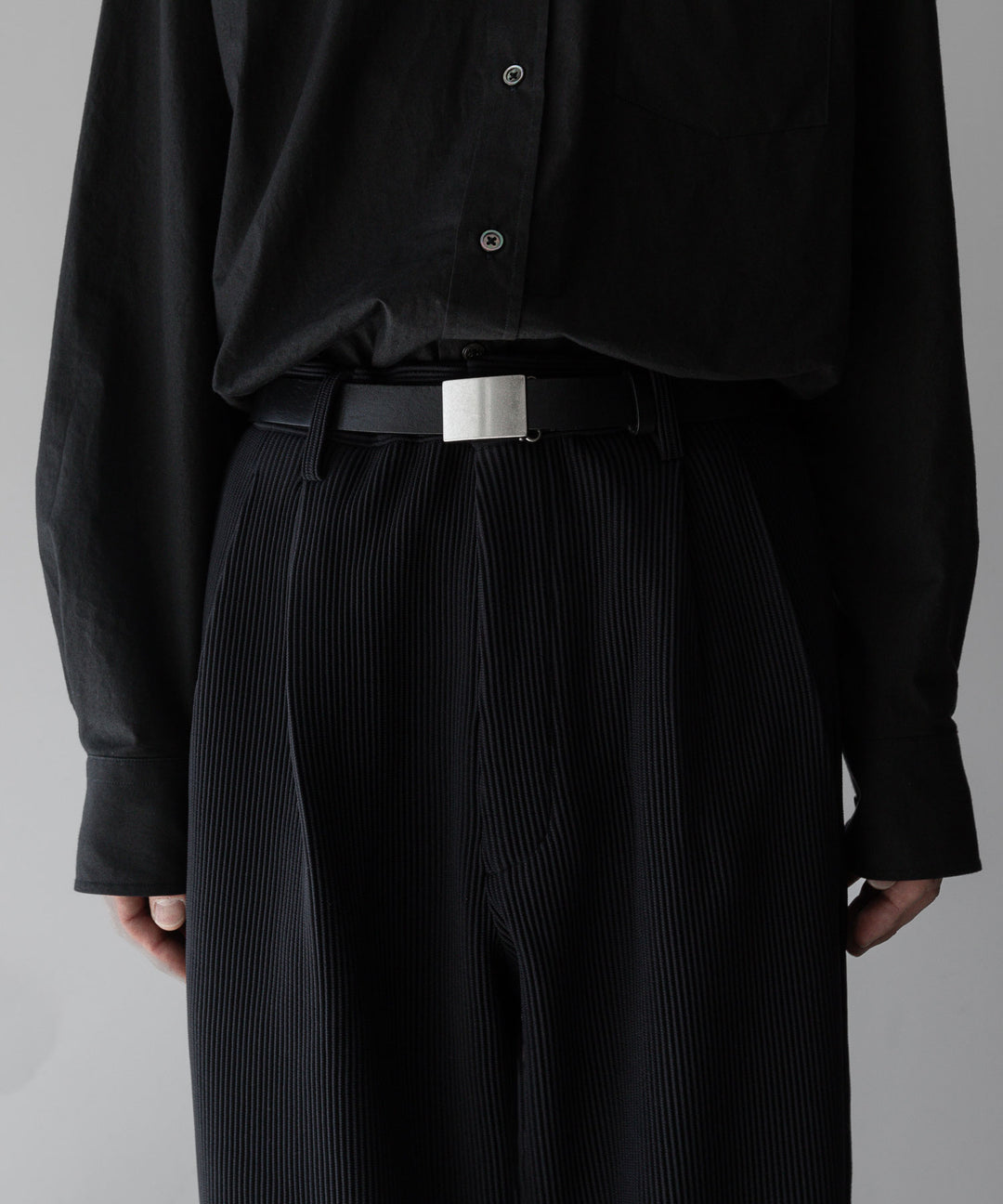 【stein】ssstein シュタインのGRADATION PLEATS WIDE TROUSERSのBLACK　 公式通販サイトsession福岡セレクトショップ