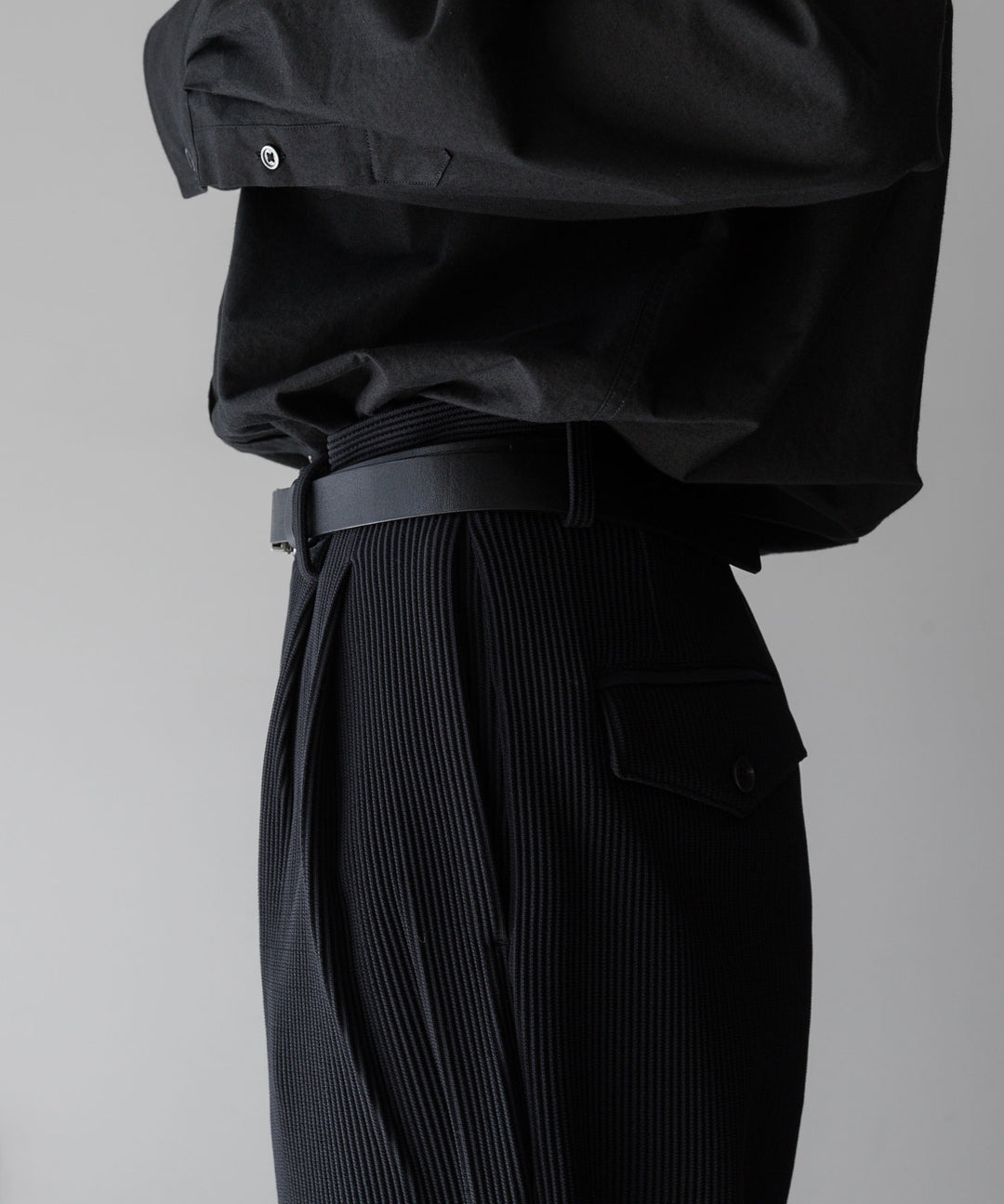 【stein】ssstein シュタインのGRADATION PLEATS WIDE TROUSERSのBLACK　 公式通販サイトsession福岡セレクトショップ