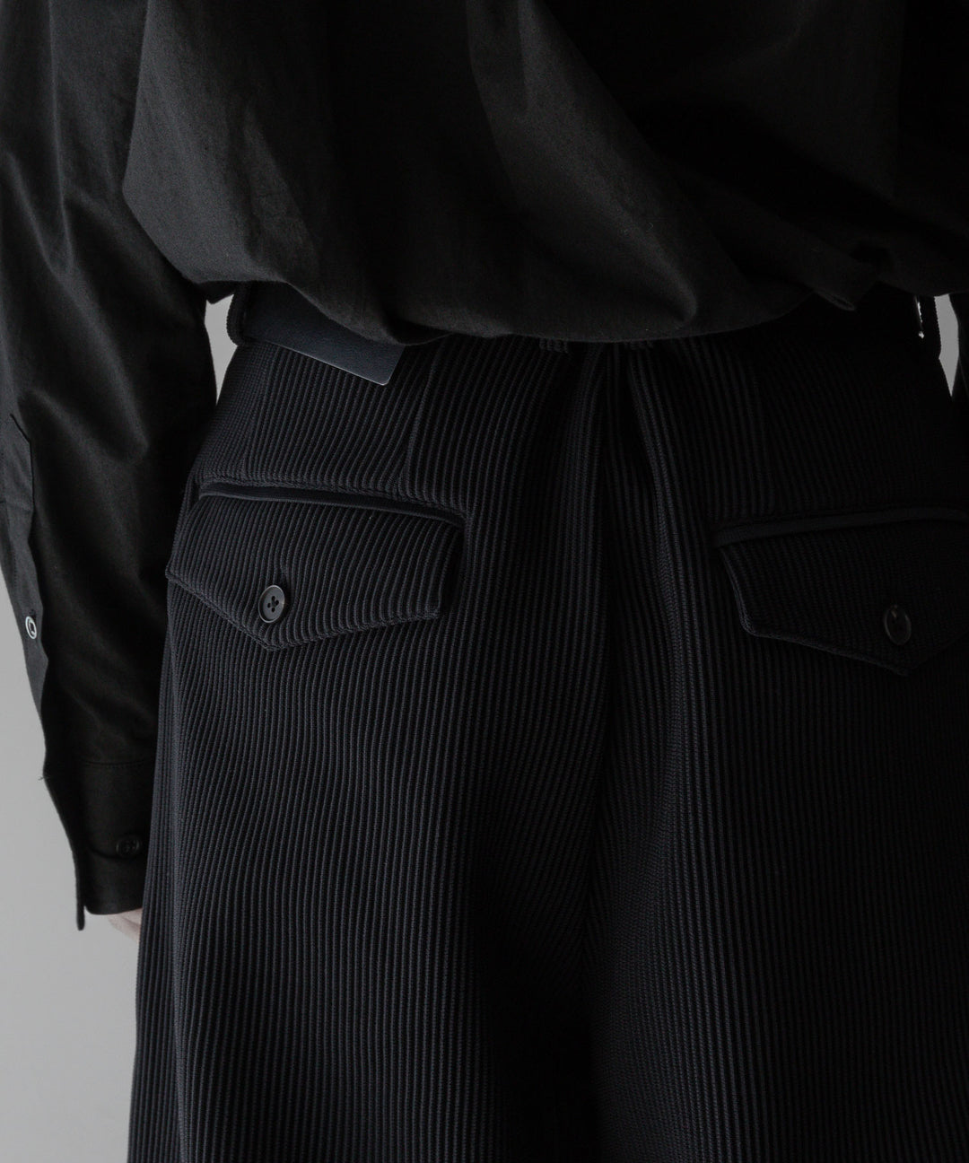 【stein】ssstein シュタインのGRADATION PLEATS WIDE TROUSERSのBLACK　 公式通販サイトsession福岡セレクトショップ