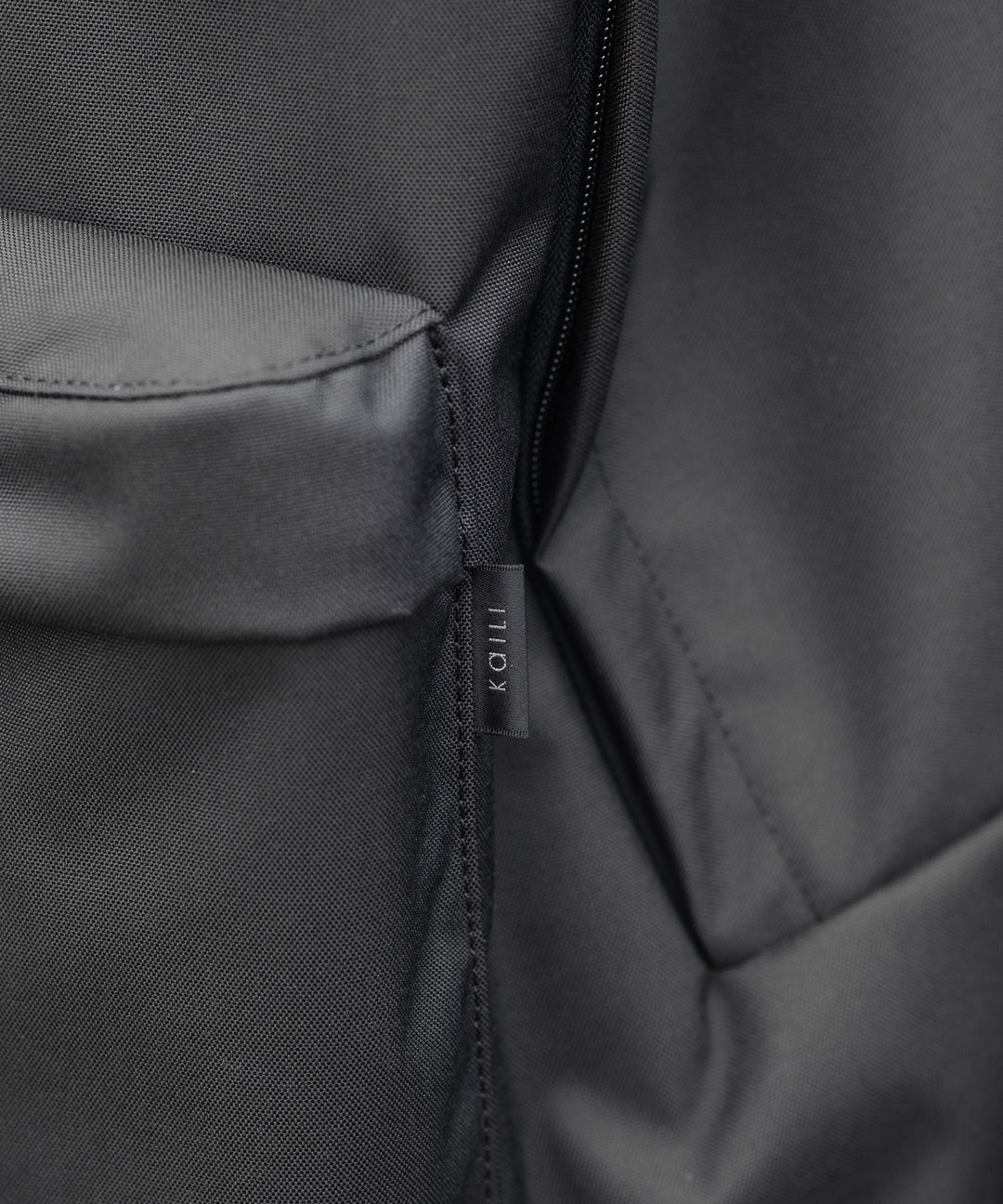 KaILI カイリのSHY LARGE DAYPACKのGRAPHITEL 公式通販サイトsession福岡セレクトショップ