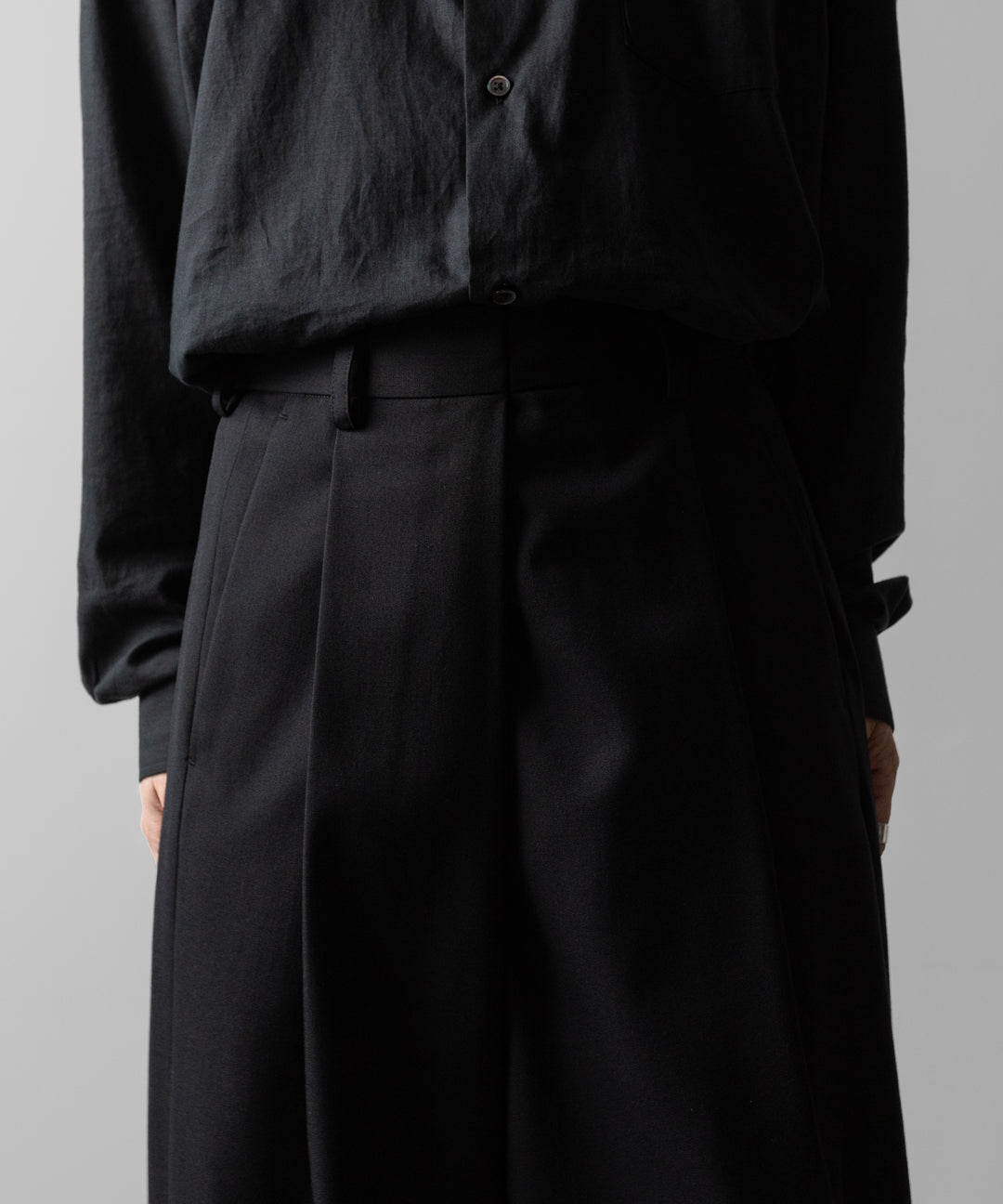 ssstein(シュタイン)のOVERTUCKED EXTRA WIDE TROUSERS(2/72 WOOL GABARDINE)の公式通販サイトsession福岡セレクトショップ