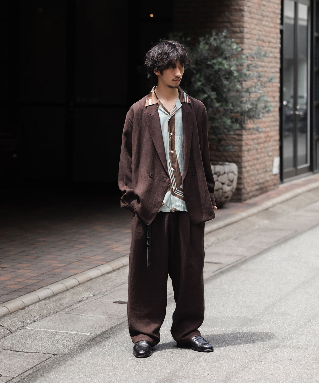 UJOH - ウジョーのWIDE 2 TUCK PNTのCHOCOLATE公式通販サイトsession福岡セレクトショップ