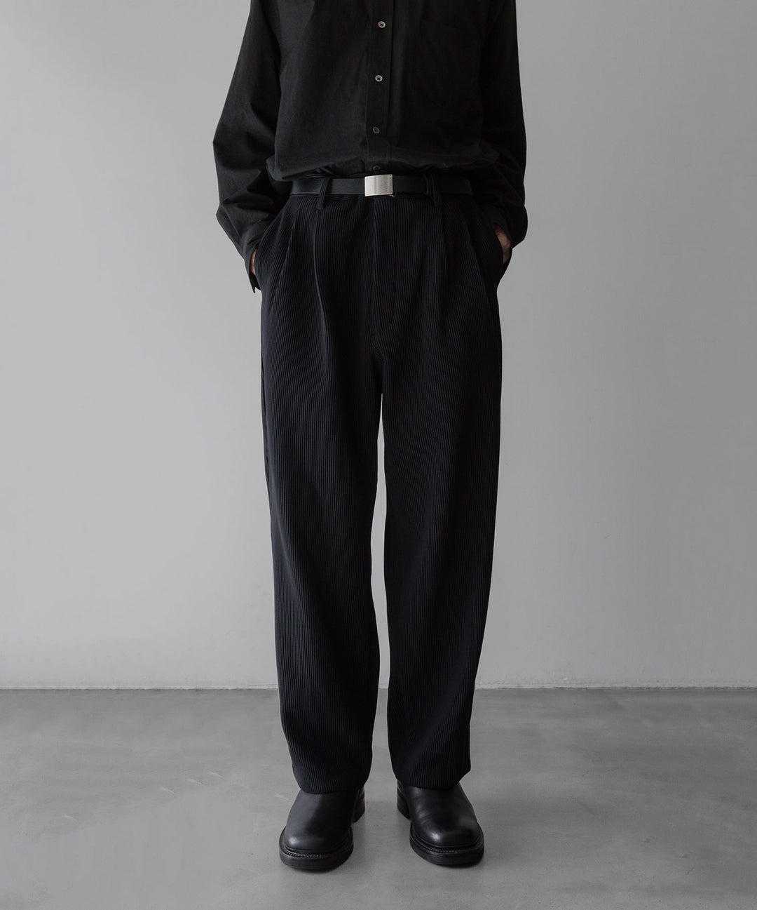 【stein】ssstein シュタインのGRADATION PLEATS WIDE TROUSERSのBLACK　 公式通販サイトsession福岡セレクトショップ