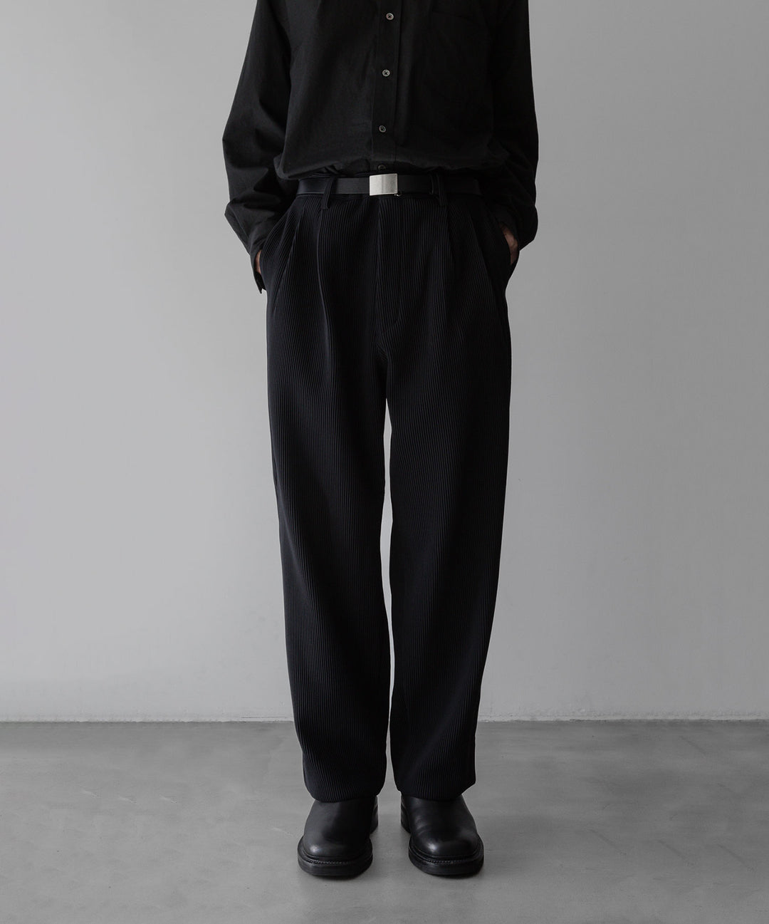 【stein】ssstein シュタインのGRADATION PLEATS WIDE TROUSERSのBLACK　 公式通販サイトsession福岡セレクトショップ