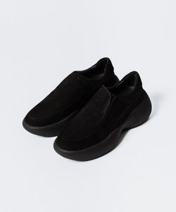 VEIN 】COW LEATHER NUBUCK OVAL SOLE TRAINER - BLACK | 公式通販