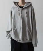 画像をギャラリービューアに読み込む, Fujimoto フジモトのSPRAYED DEEP TUCK HOODIE &quot;OID FABRIC&quot; - GRAYの公式通販サイトsession福岡セレクトショップ
