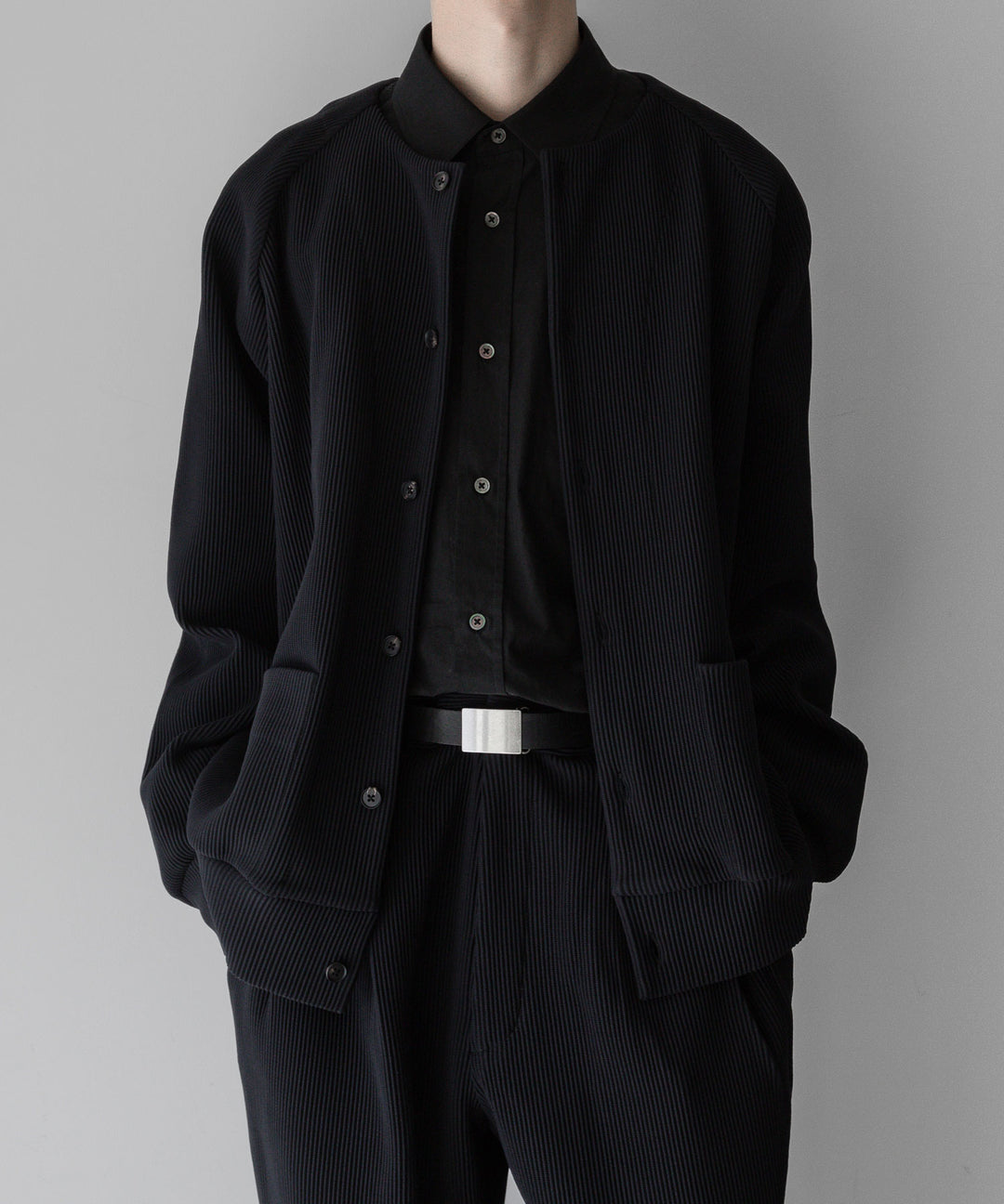 【stein】ssstein シュタインのGRADATION PLEATS CARDIGANのBLACK　 公式通販サイトsession福岡セレクトショップ