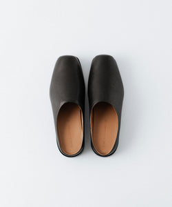 今週末限定値下げ＜SINE & COSINE＞HANNES MULES 38 SINE & COSINE / サインコサイン】HANNES MULE BLACK - BLACK | 公式