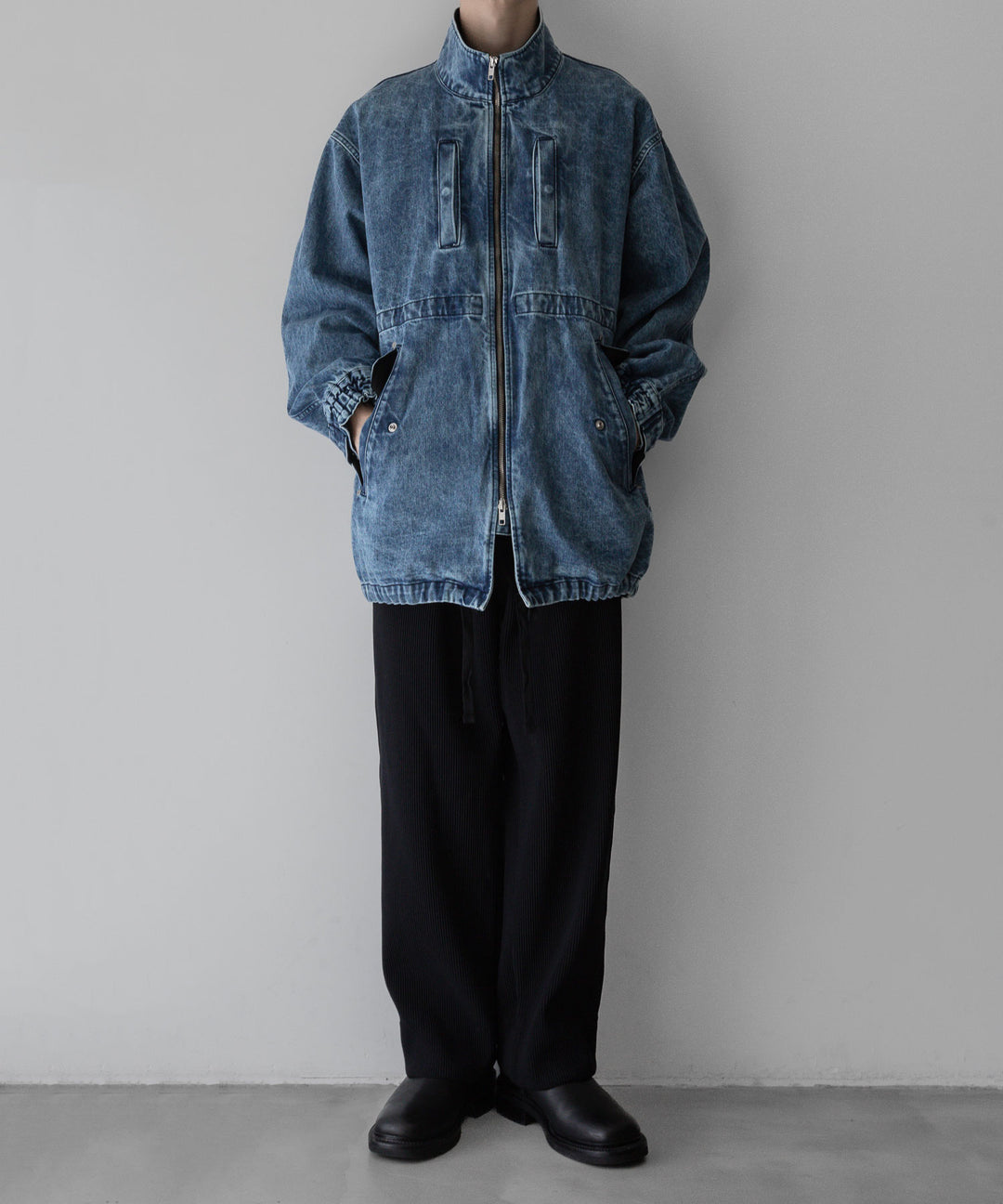 stein(シュタイン)の24SSコレクションCHEMICAL BLEACHED DENIM MODS COATのINDIGO