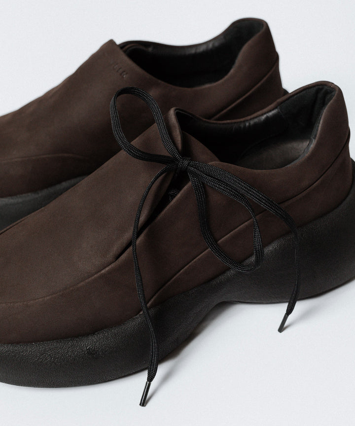 VEIN ヴェインのCOW LEATHER NUBUCK OVAL SOLE  TRAINER - BROWNの公式通販サイトsession福岡セレクトショップ
