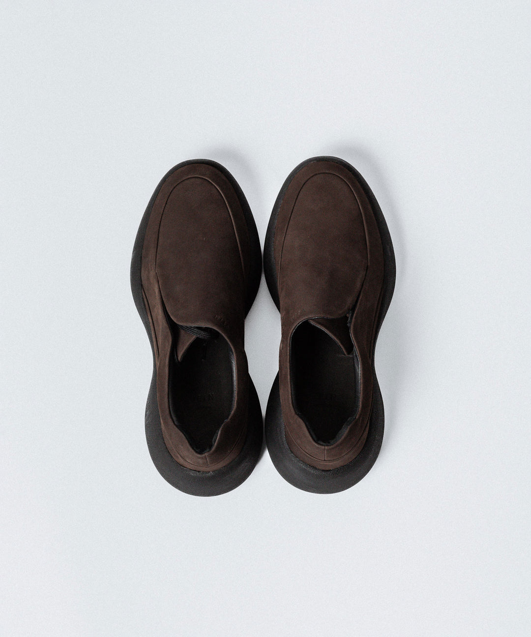VEIN ヴェインのCOW LEATHER NUBUCK OVAL SOLE  TRAINER - BROWNの公式通販サイトsession福岡セレクトショップ