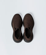 画像をギャラリービューアに読み込む, VEIN ヴェインのCOW LEATHER NUBUCK OVAL SOLE  TRAINER - BROWNの公式通販サイトsession福岡セレクトショップ
