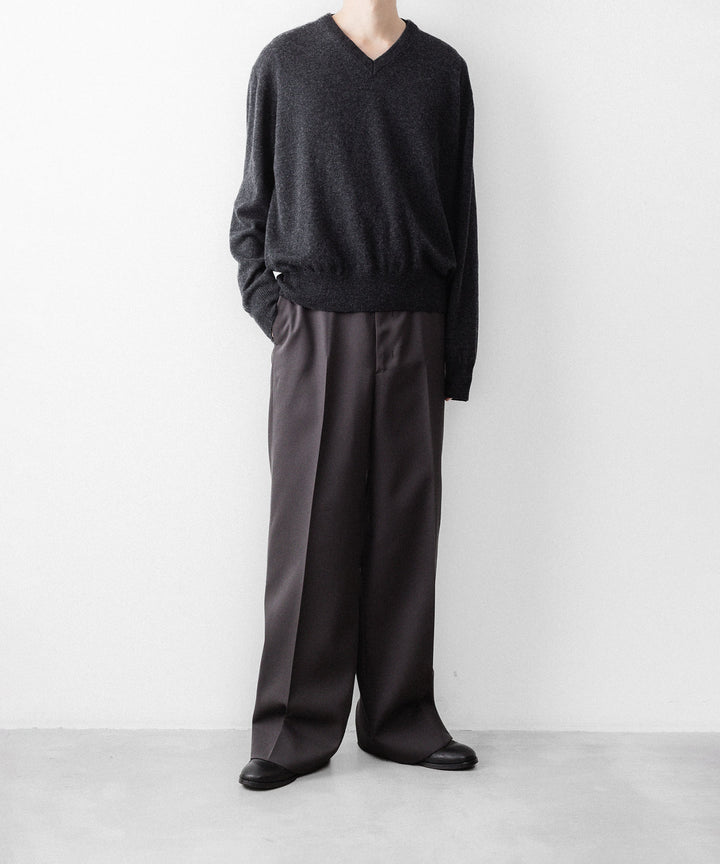 SUBLATIONS サブレーションズのCASHMERE V-NECK KNITのCHARCOAL 公式通販サイトsession福岡セレクトショップ