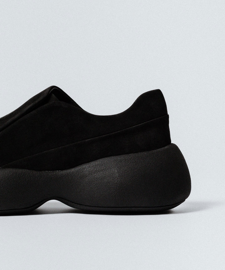 VEIN ヴェインのCOW LEATHER NUBUCK OVAL SOLE  TRAINER - BLACKの公式通販サイトsession福岡セレクトショップ