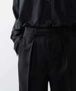 画像をギャラリービューアに読み込む, INTÉRIM インテリム MILITARY WOOL SERGE 1-TUCK FRENCH ARMY WIDE TAPERED TROUSERのBLACK 公式通販サイトsession福岡セレクトショップ
