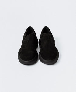 VEIN 】COW LEATHER NUBUCK OVAL SOLE TRAINER - BLACK | 公式通販