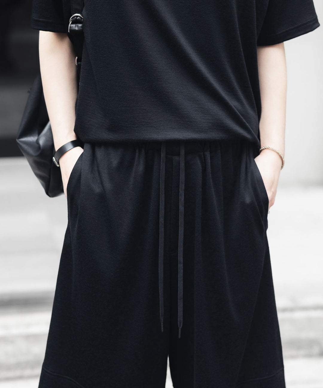 WWW WRAPINKNOT wool wearのWIDE SHORTSのBLACK 公式通販サイトsession福岡セレクトショップ