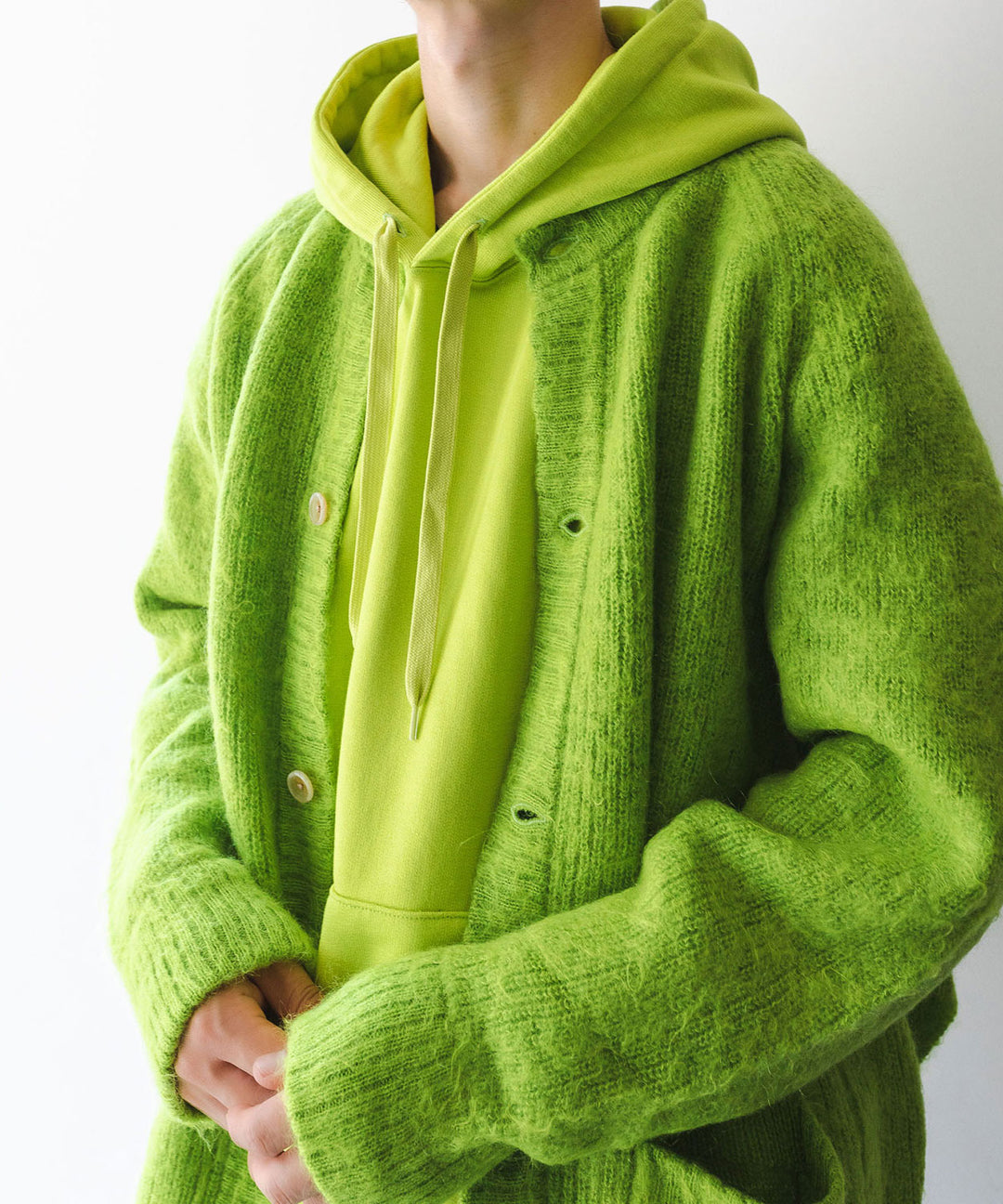 stein(シュタイン)の23AWコレクションKID MOHAIR KNIT CARDIGANのYELLOW GREEN