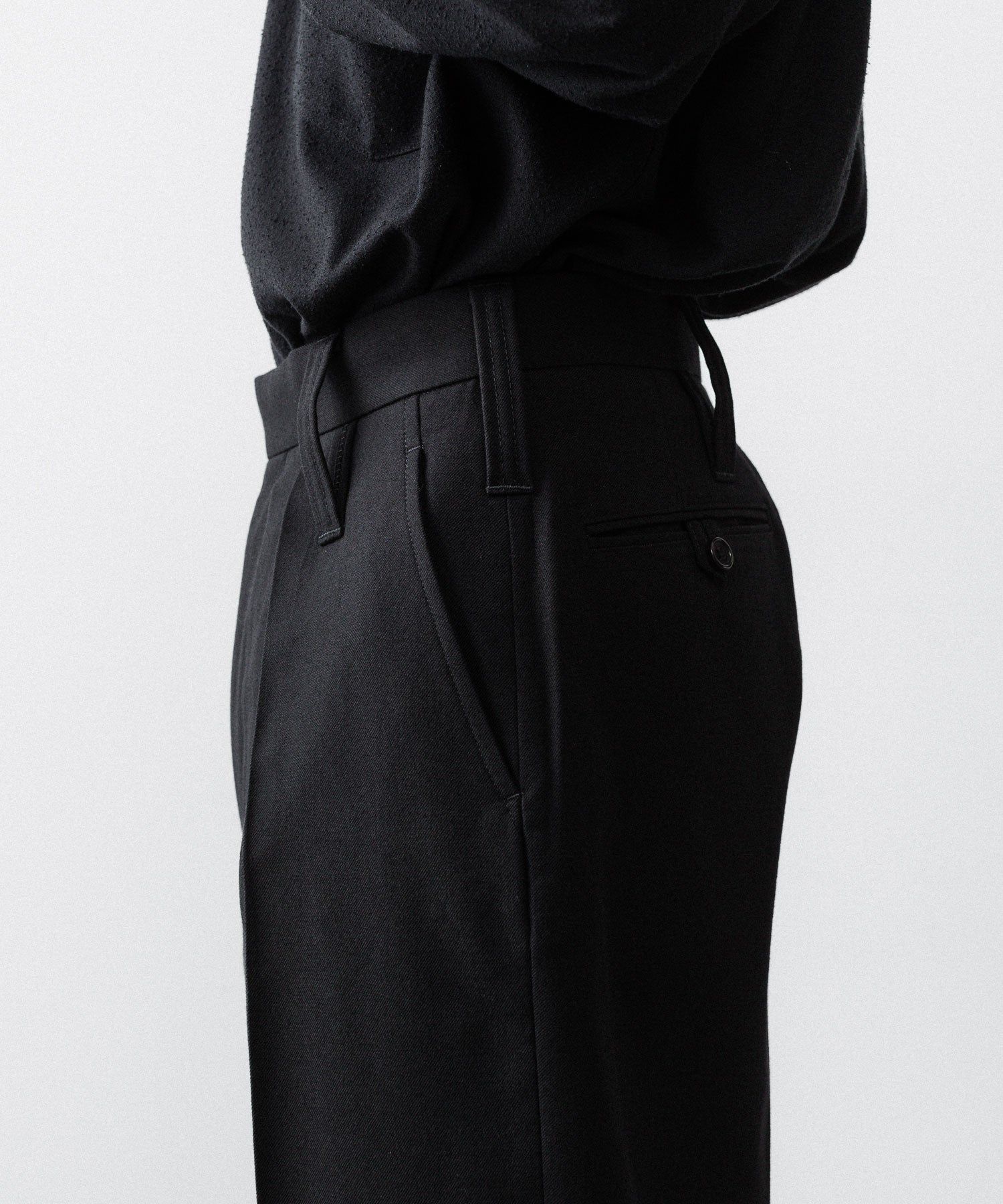 INTÉRIM インテリム MILITARY WOOL SERGE 1-TUCK FRENCH ARMY WIDE TAPERED TROUSERのBLACK 公式通販サイトsession福岡セレクトショップ