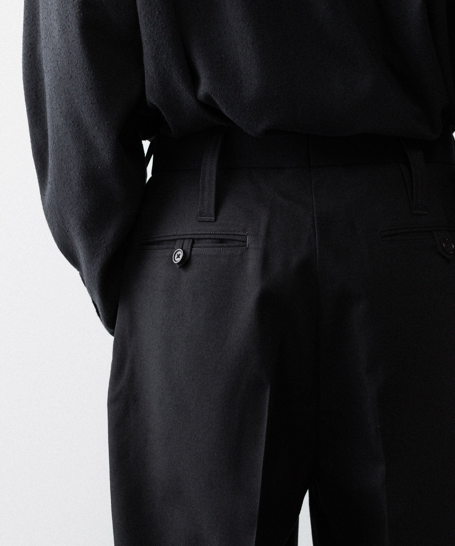 INTÉRIM インテリム MILITARY WOOL SERGE 1-TUCK FRENCH ARMY WIDE TAPERED TROUSERのBLACK 公式通販サイトsession福岡セレクトショップ