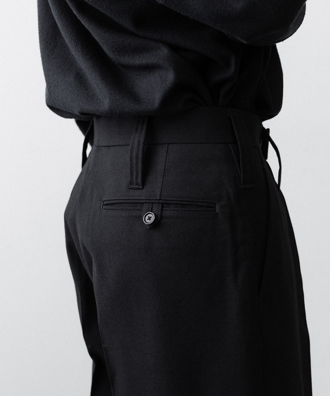 INTÉRIM インテリム MILITARY WOOL SERGE 1-TUCK FRENCH ARMY WIDE TAPERED TROUSERのBLACK 公式通販サイトsession福岡セレクトショップ